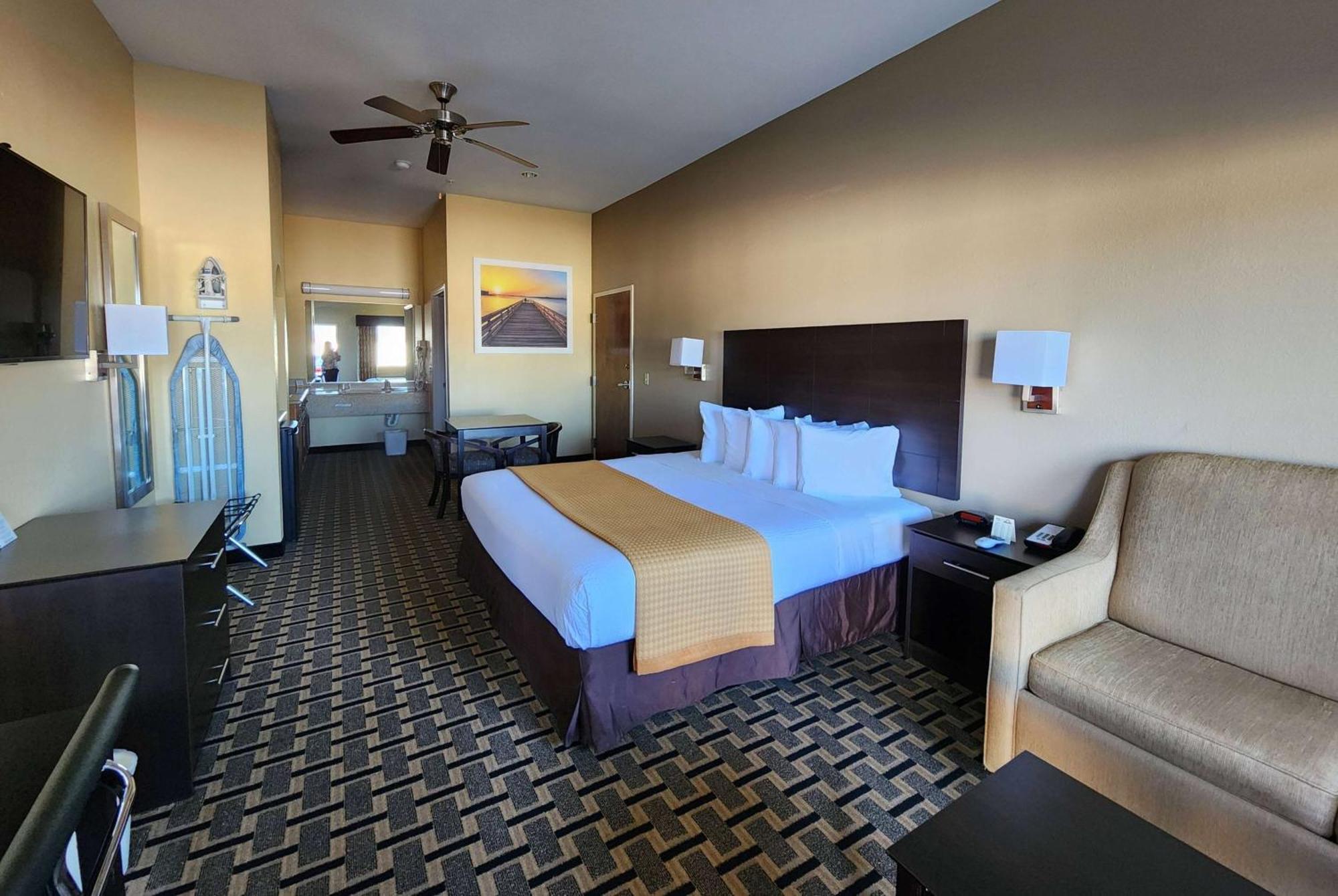 Days Inn By Wyndham Baytown East Екстер'єр фото