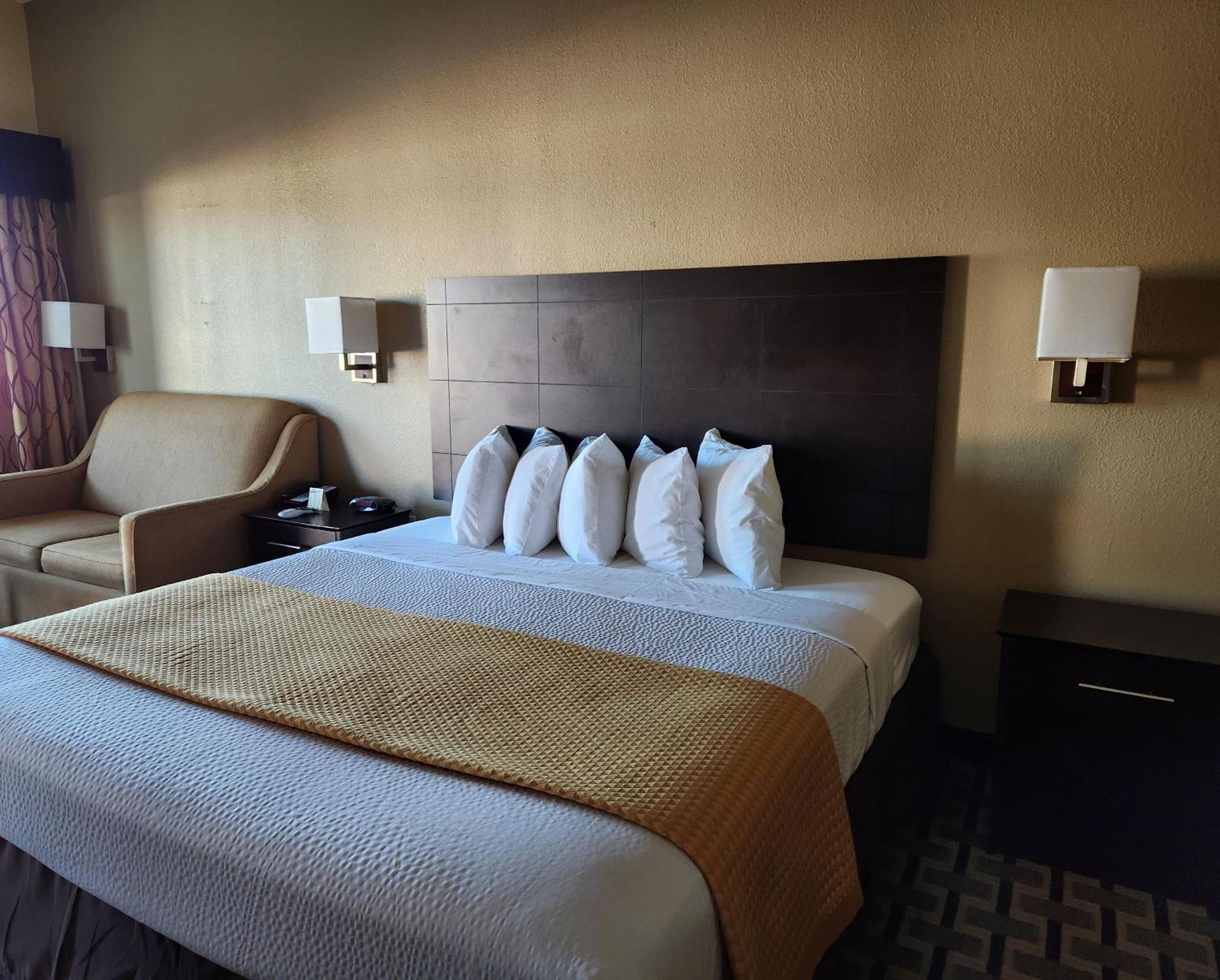 Days Inn By Wyndham Baytown East Екстер'єр фото