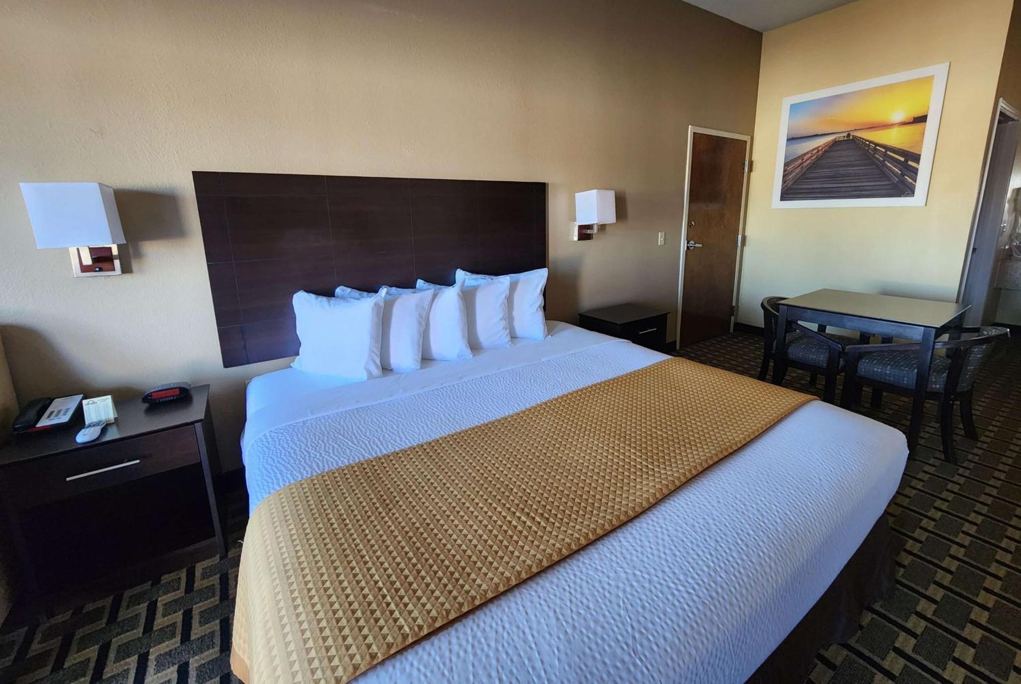 Days Inn By Wyndham Baytown East Екстер'єр фото